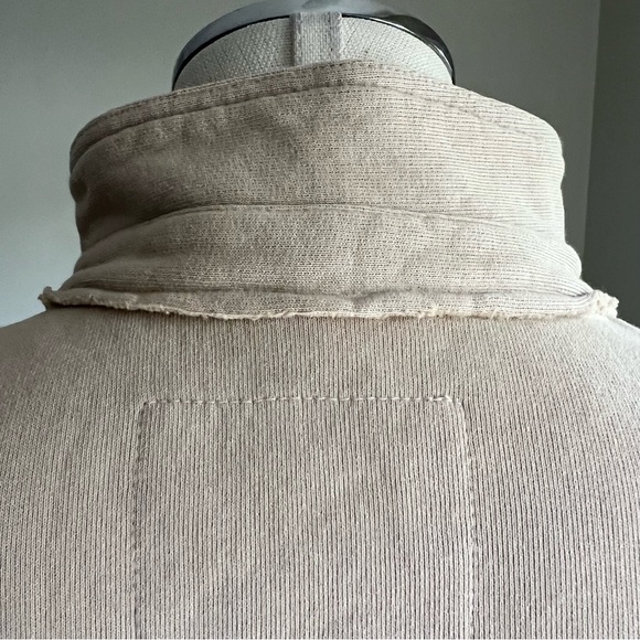 NEW Frank & Eileen Sz S PATRICK POPOVER HENLEY- CAMEL Sweatshirt Raw Cut Relaxed - Picture 14 of 17